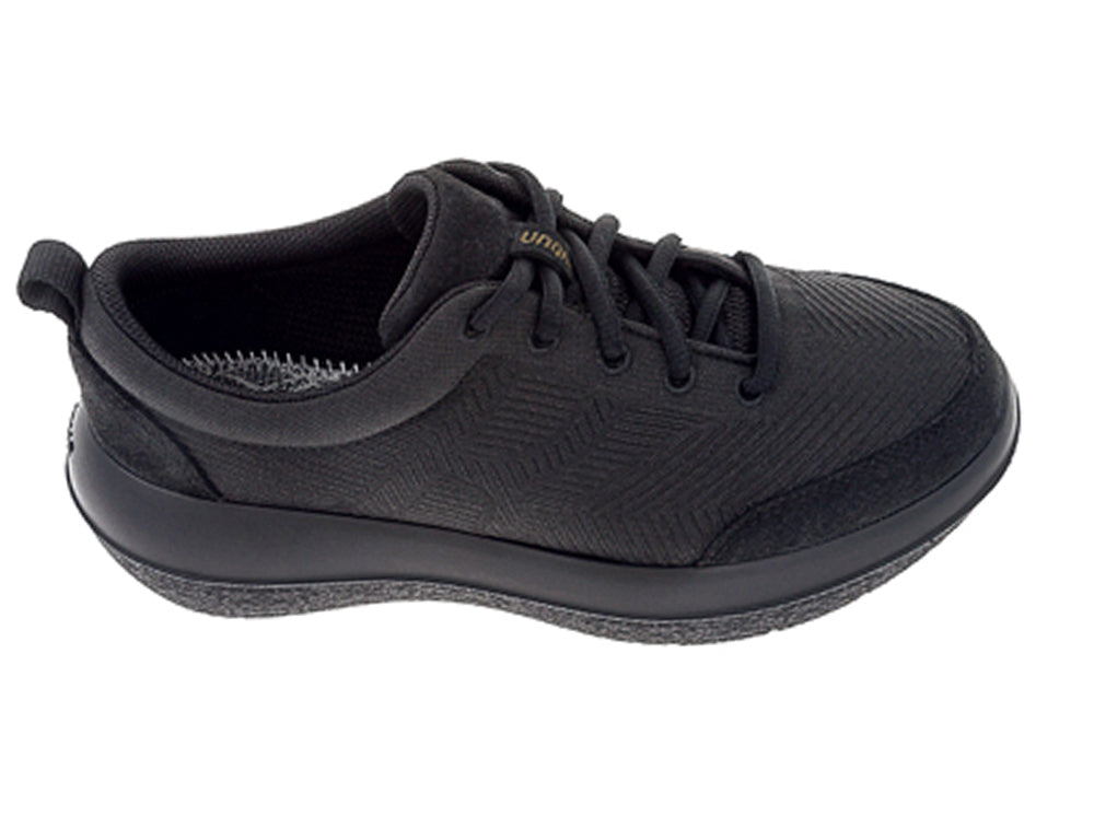 Womens Bauma 20 Black Wide-Fit Strato Trainers