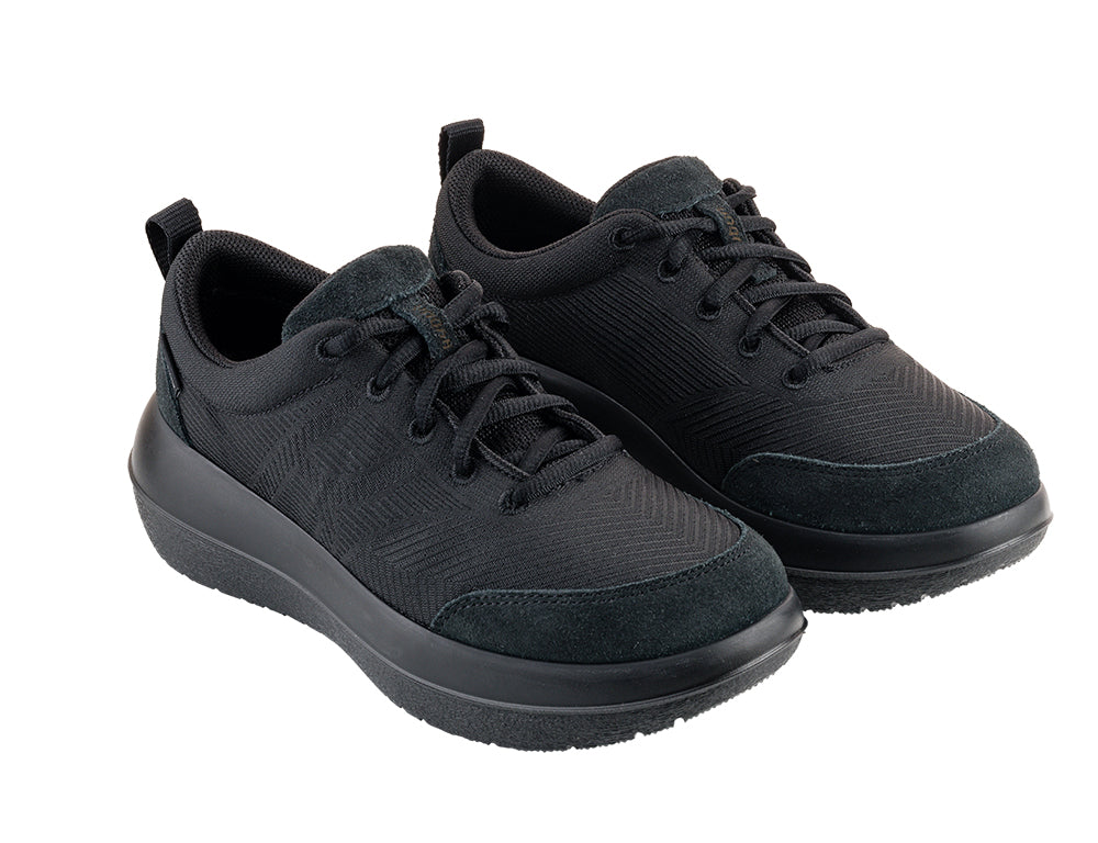 Womens Bauma 20 Black Wide-Fit Strato Trainers