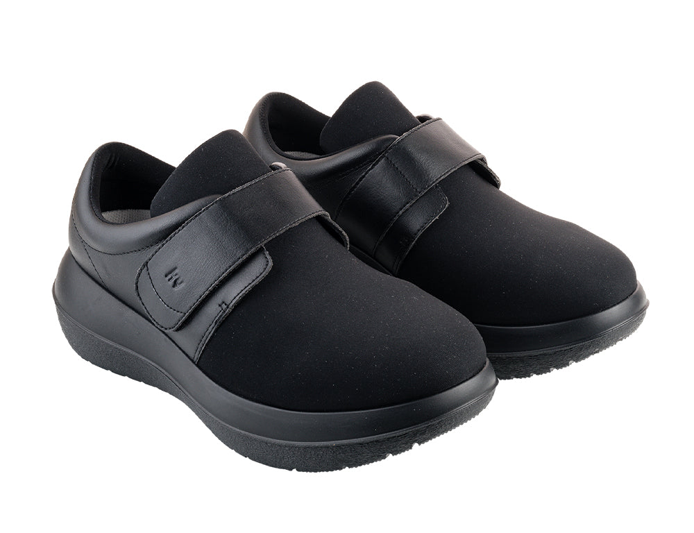 Mens Vals 20 Black Extra Wide Strato Shoes