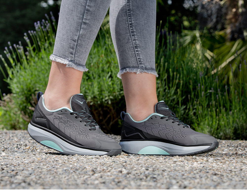 Womens ID Zoom III Dark Grey Curve Trainers