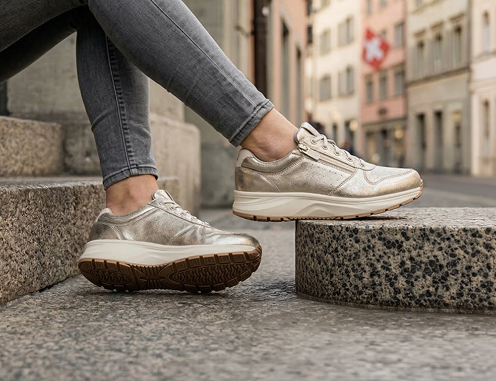 Womens Dynamo Light Gold Zip Active Trainers